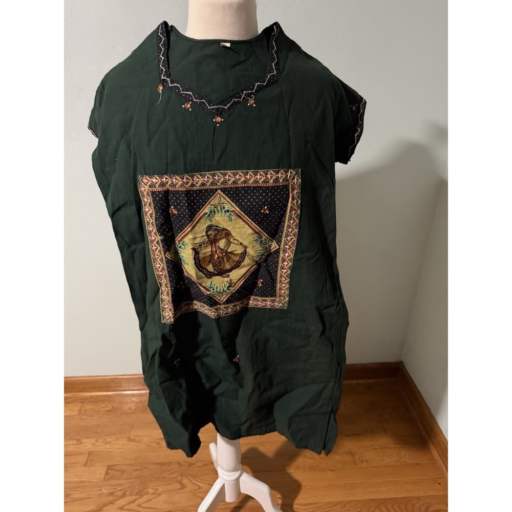 Kaftan Tunic Dress Decorative Central Panel Embroidered Neckline Sz M